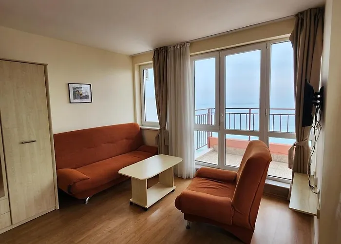 Stunning View Апартамент Равда