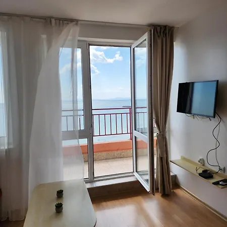 Apartment Stunning View Ravda